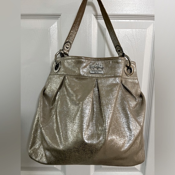 Coach Silver Metallic Handbag Shoulder Bag PRELOVED K0993-14638 retails $428 - Picture 1 of 12